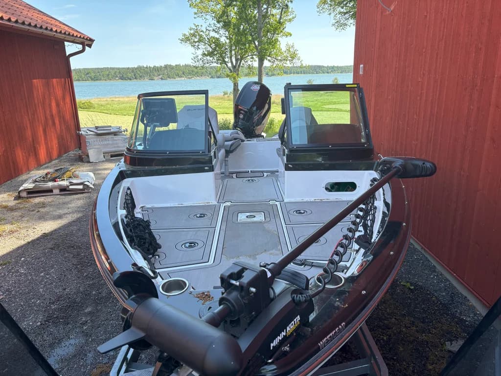 Larson FX 1750 DC- 2020 Mercury 115 Pro XS -Trailer och Garmin 12"