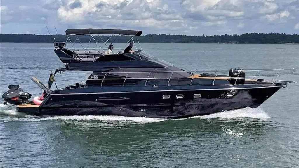 Azimut 43 Fly / Caterpillar 3208 - 95 / Total renoverad - 22