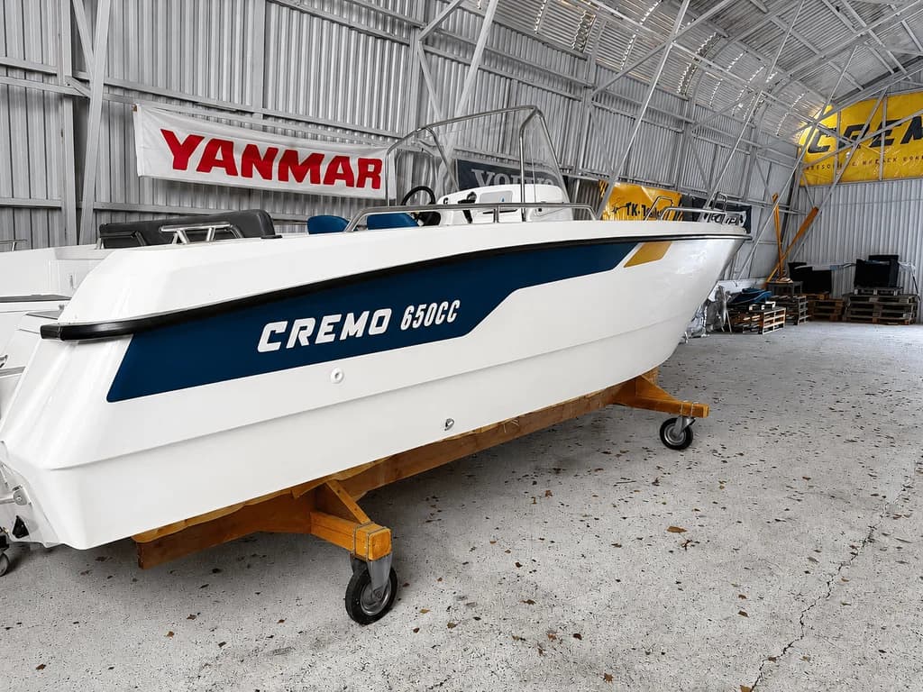 Cremo 650 CC – oanvänd demobåt 2022, säljs utan motor